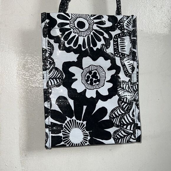 MIXED BAG DESIGNS Black and White Hipster Floral Crossbody - Picture 2 of 5